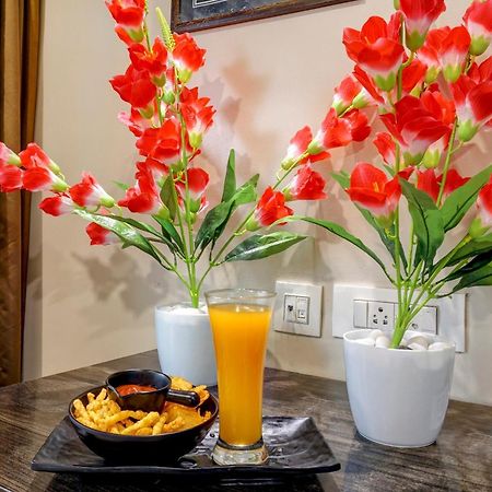 Hotel Tej Inn Plaza Near Igi Airport Delhi Нью-Дели Экстерьер фото